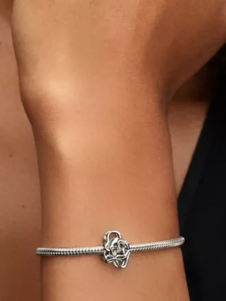 disney berlocker med donald duck i sterlingsilver 1 330x440 - Disney-berlocker med Donald Duck i sterlingsilver
